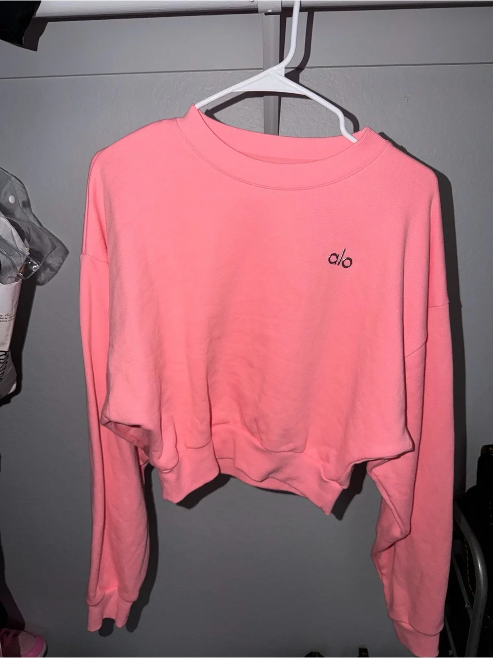 All cropped crewneck